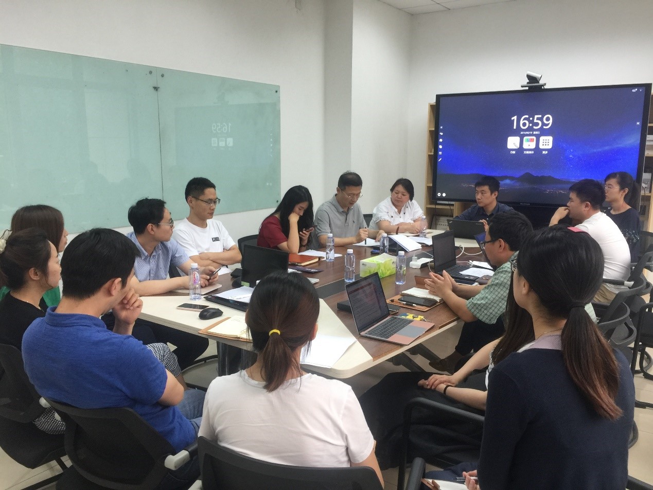 按照校纪委《关于“反腐倡廉每季一课”
